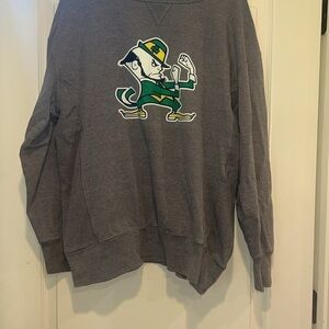 University of Notre Dame Fighting Irish Grey Crewneck Collegiate Sweatshirt